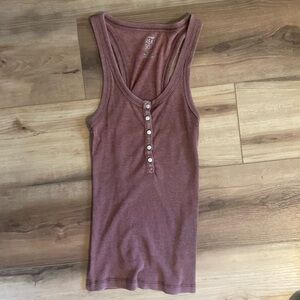 Aerie tank top (long). Size XS. Rosy/pink color.